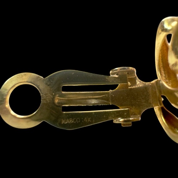 Vintage 14k Yellow Gold Nabco Flower Clip-On Earrings - Picture 14 of 14